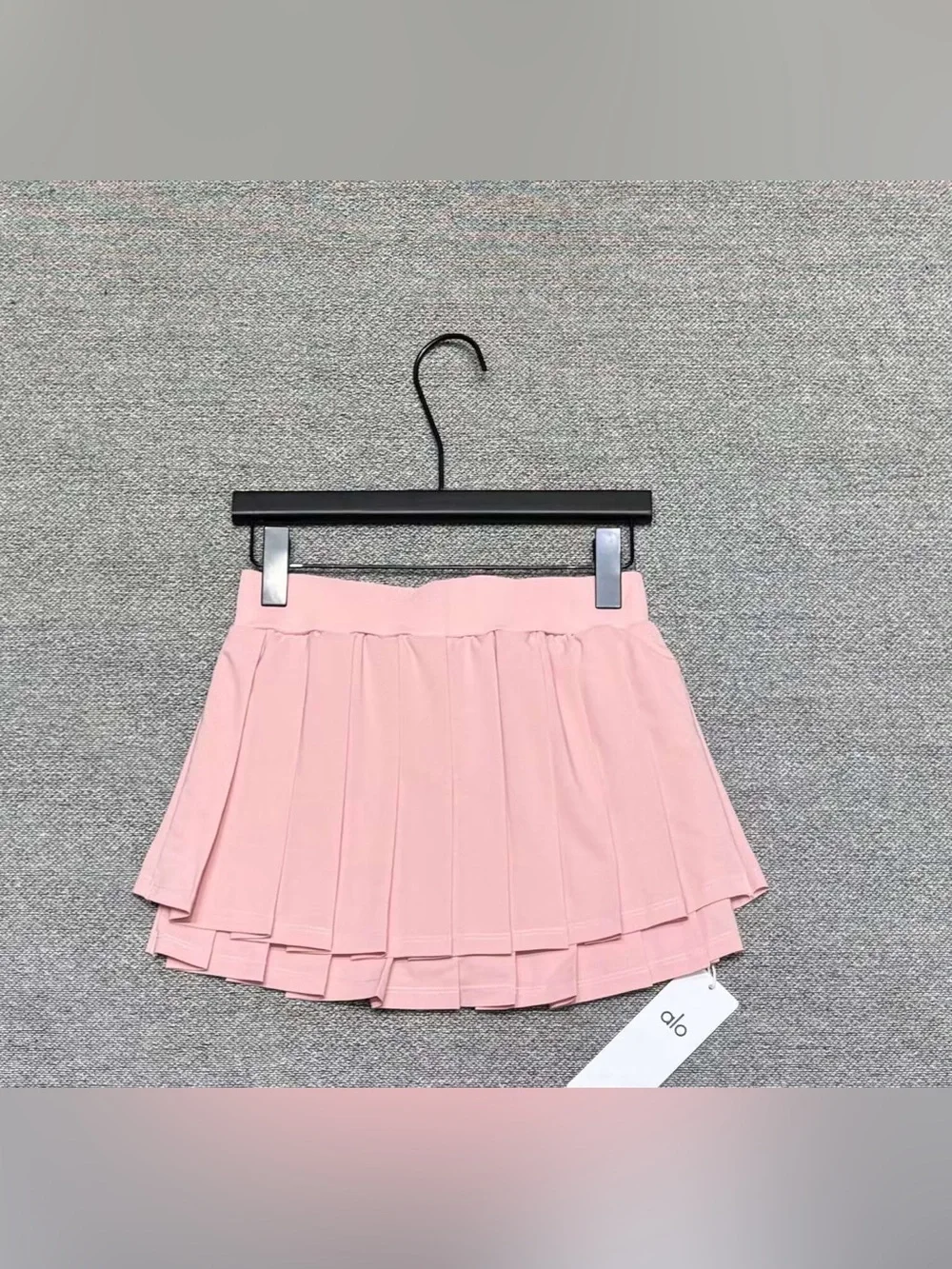 Alo Women's Pink Pleated Tennis Skirt